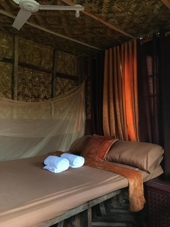 Khloe Serenity Guest House Batuan エクステリア 写真