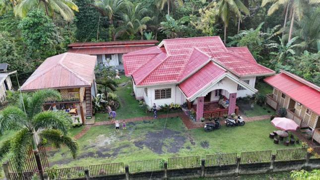 Khloe Serenity Guest House Batuan エクステリア 写真