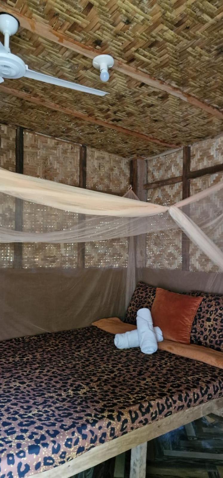 Khloe Serenity Guest House Batuan エクステリア 写真