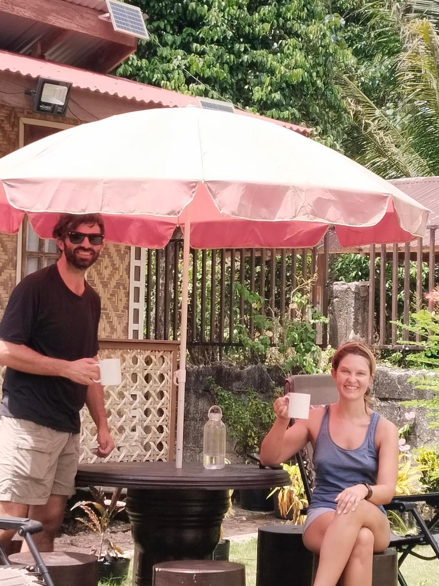 Khloe Serenity Guest House Batuan エクステリア 写真