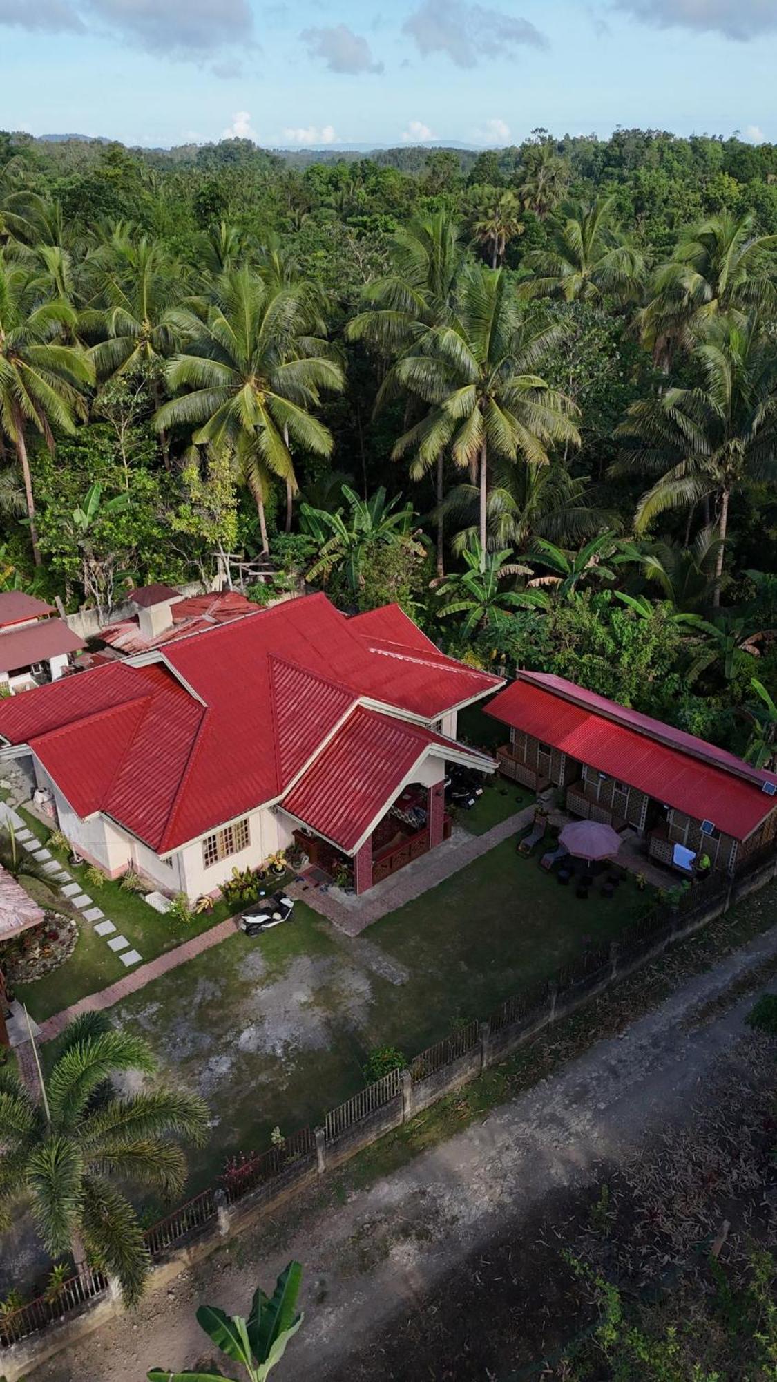 Khloe Serenity Guest House Batuan エクステリア 写真