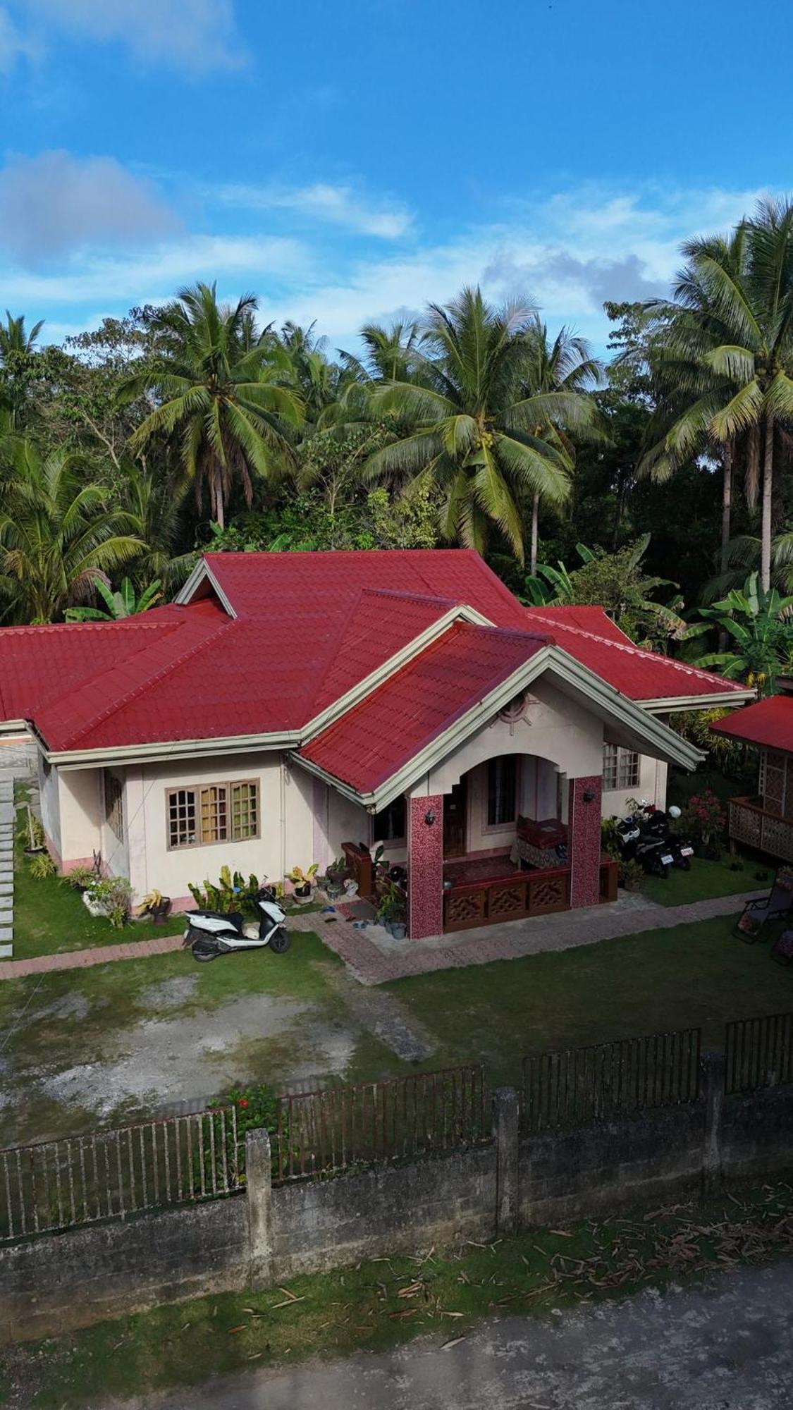 Khloe Serenity Guest House Batuan エクステリア 写真